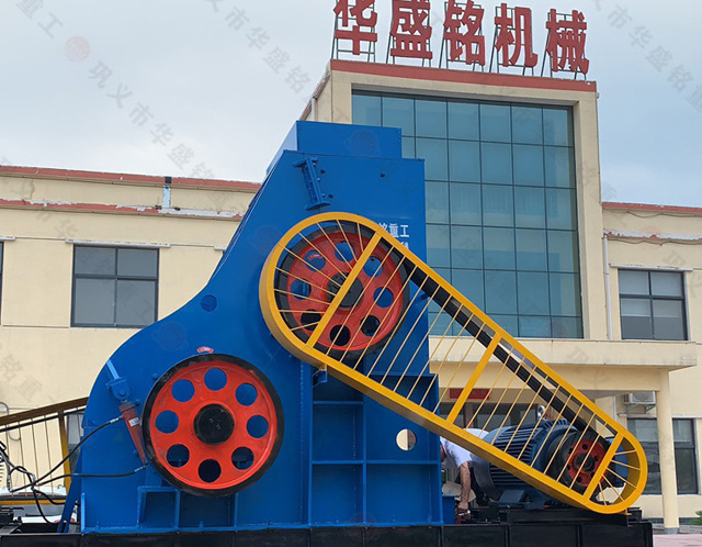 煤場(chǎng)磚廠專用粉碎機(jī)：雙級(jí)無(wú)篩底粉碎機(jī)干濕不堵 煤石渣全能破